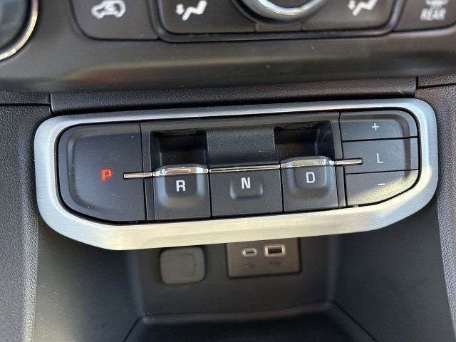 Certified 2023 GMC Acadia SLE w/ Driver Convenience Package image 20