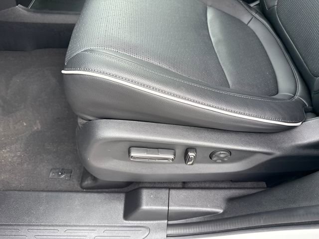 Used 2025 Honda Odyssey Elite image 12