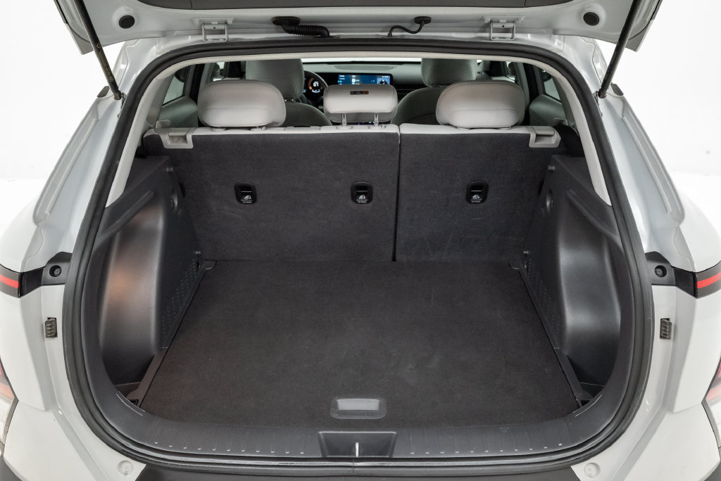 Used 2025 Hyundai Kona SEL FWD image 28