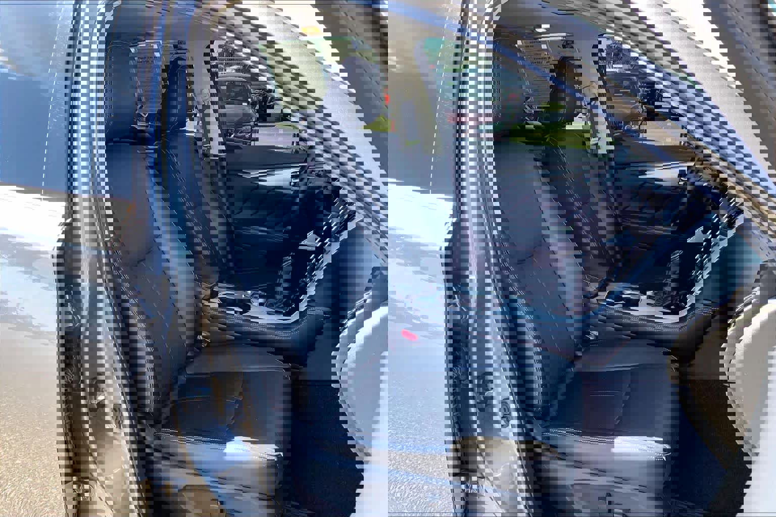 Used 2022 INFINITI Q50 Luxe w/ Cargo Package image 9