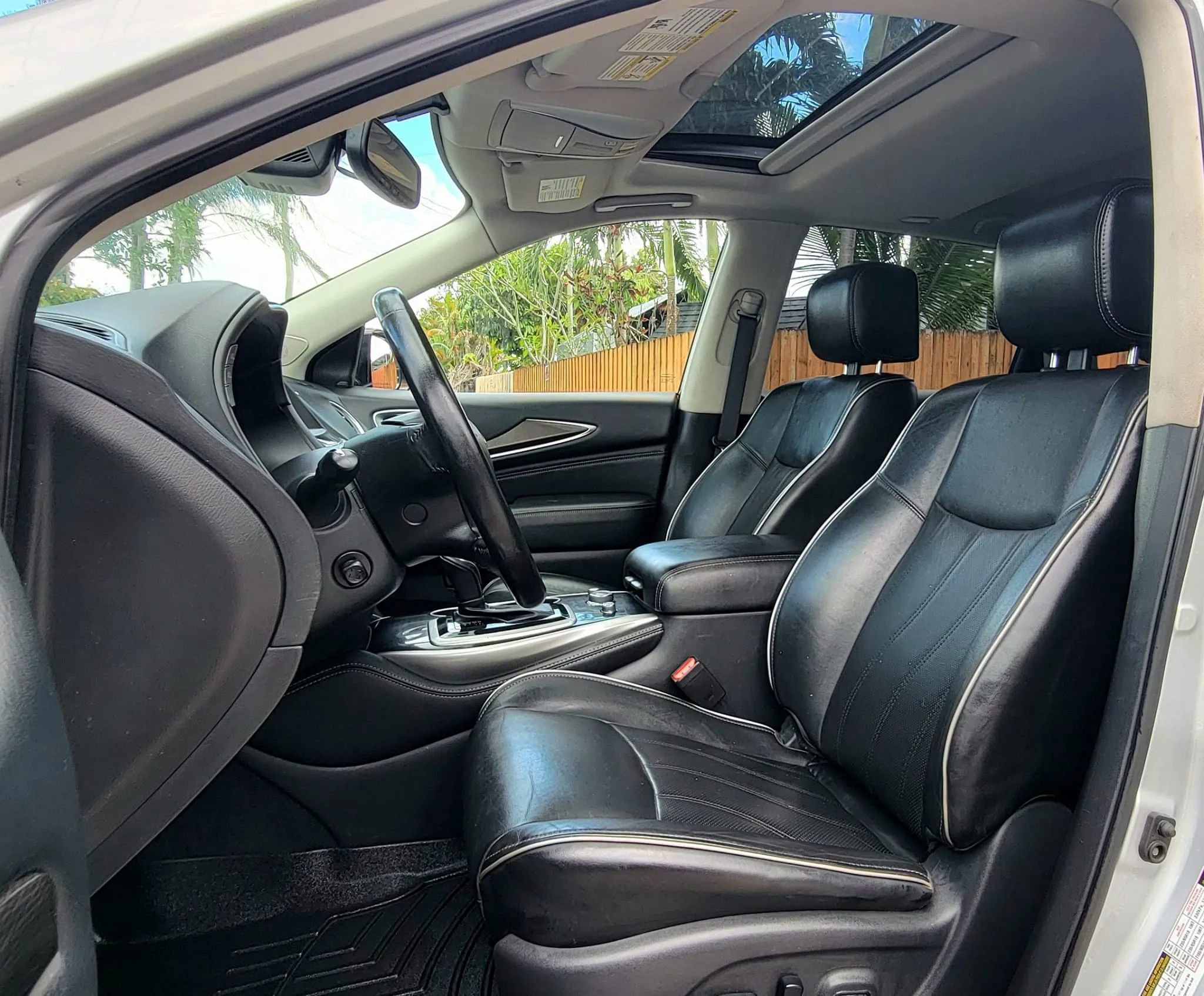 Used 2019 INFINITI QX60 Luxe w/ Essential Package AWD/4WD image 4