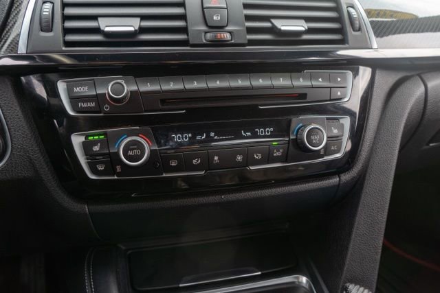 Used 2018 BMW M3 image 26