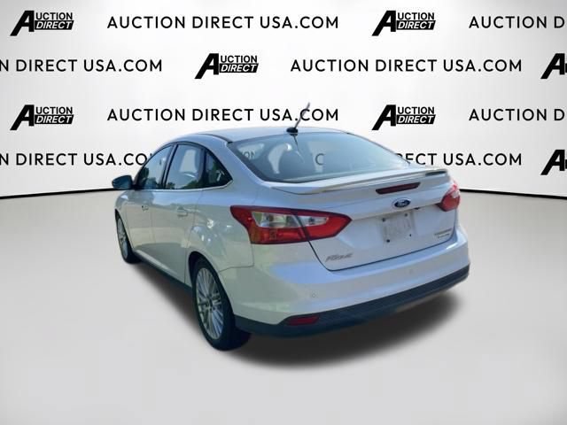 Used 2014 Ford Focus Titanium FWD image 22