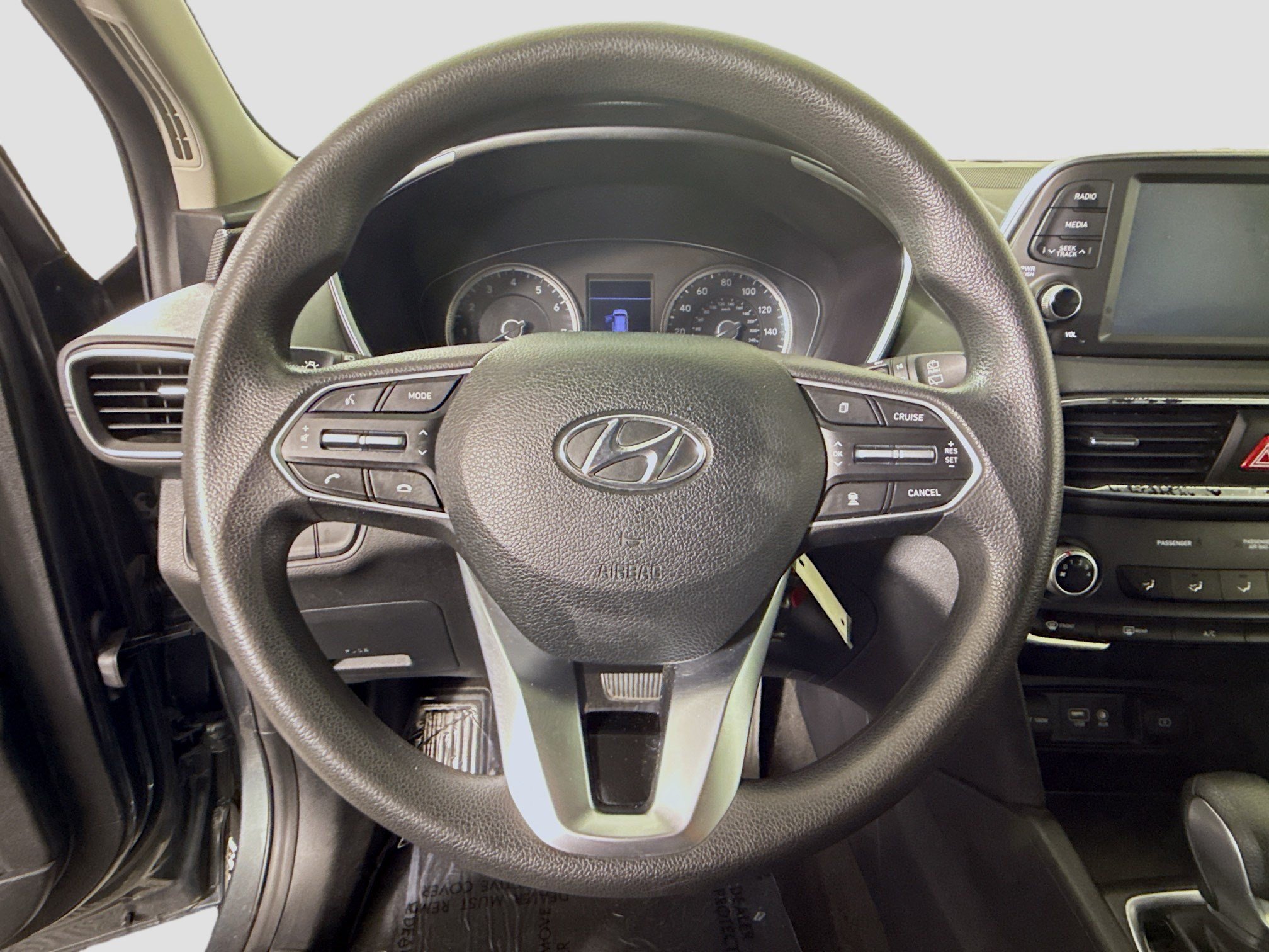 Used 2020 Hyundai Santa Fe SE FWD image 13