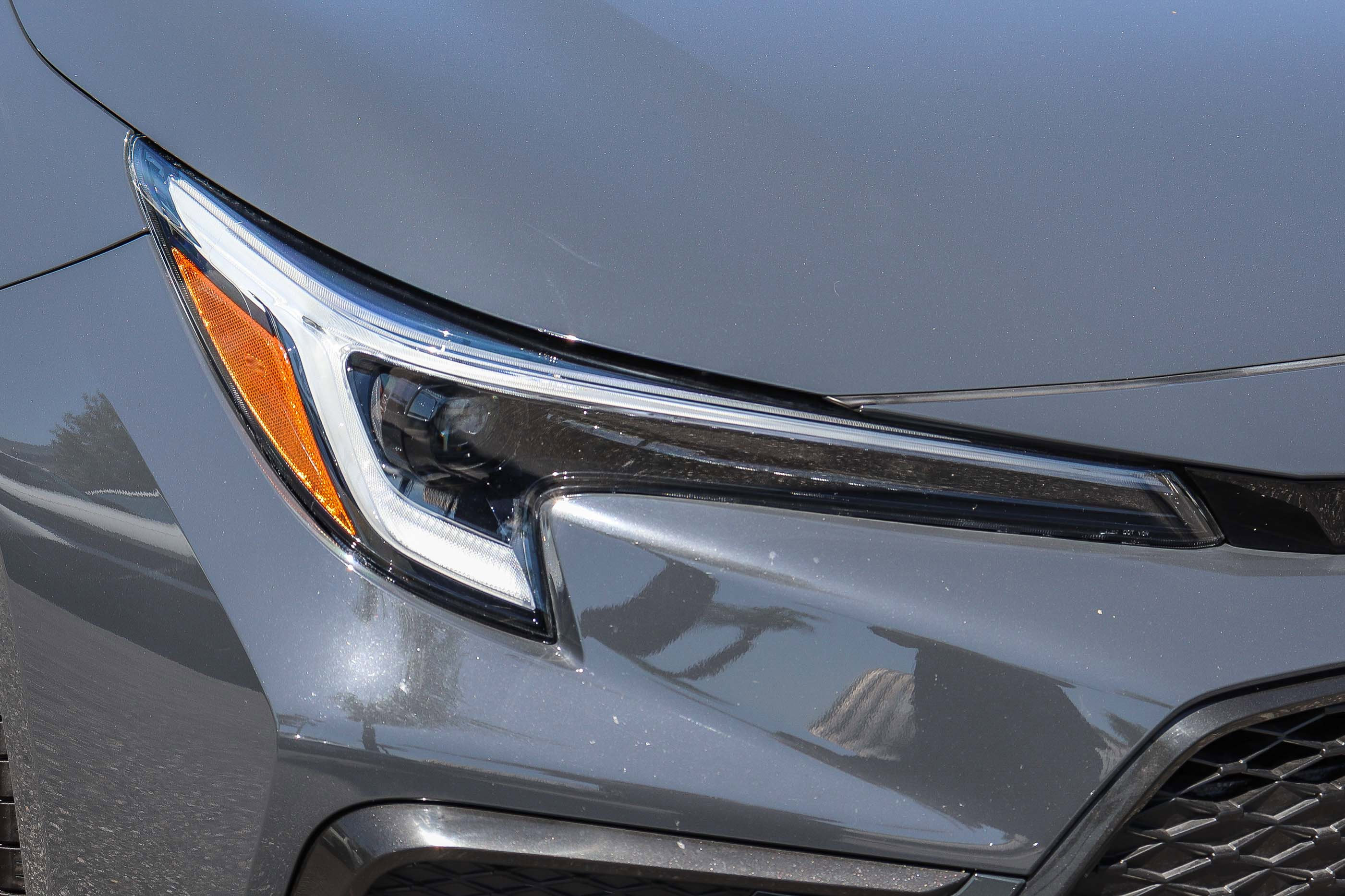 Used 2025 Toyota Corolla SE FWD image 6