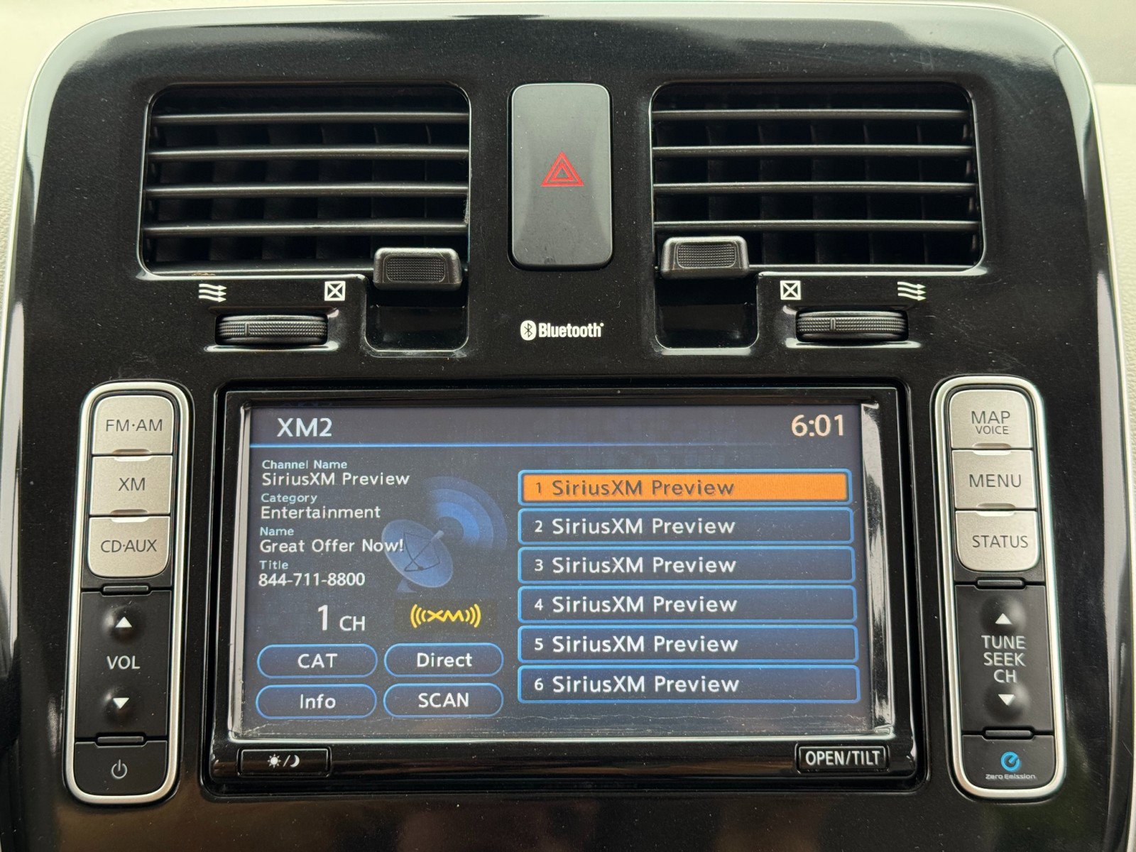 Used 2015 Nissan Leaf SV FWD image 24