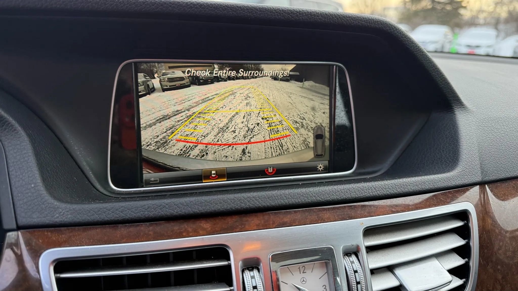 Used 2016 Mercedes-Benz E 350 4MATIC Wagon w/ Premium Package image 26