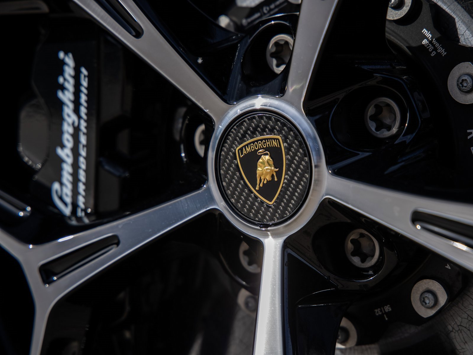 Used 2024 Lamborghini Revuelto image 13