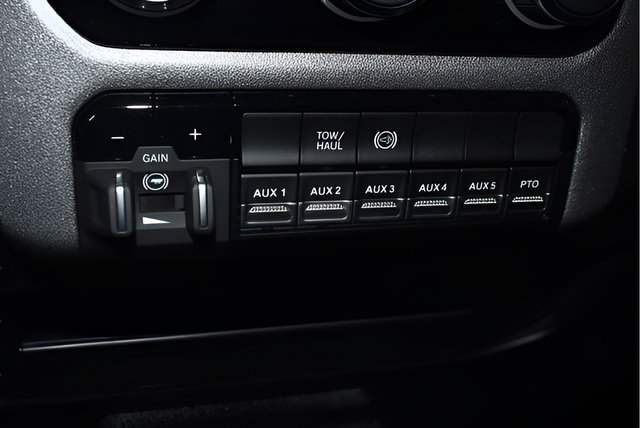 New 2026 RAM 3500 Tradesman w/ Chrome Appearance Group A AWD/4WD image 13
