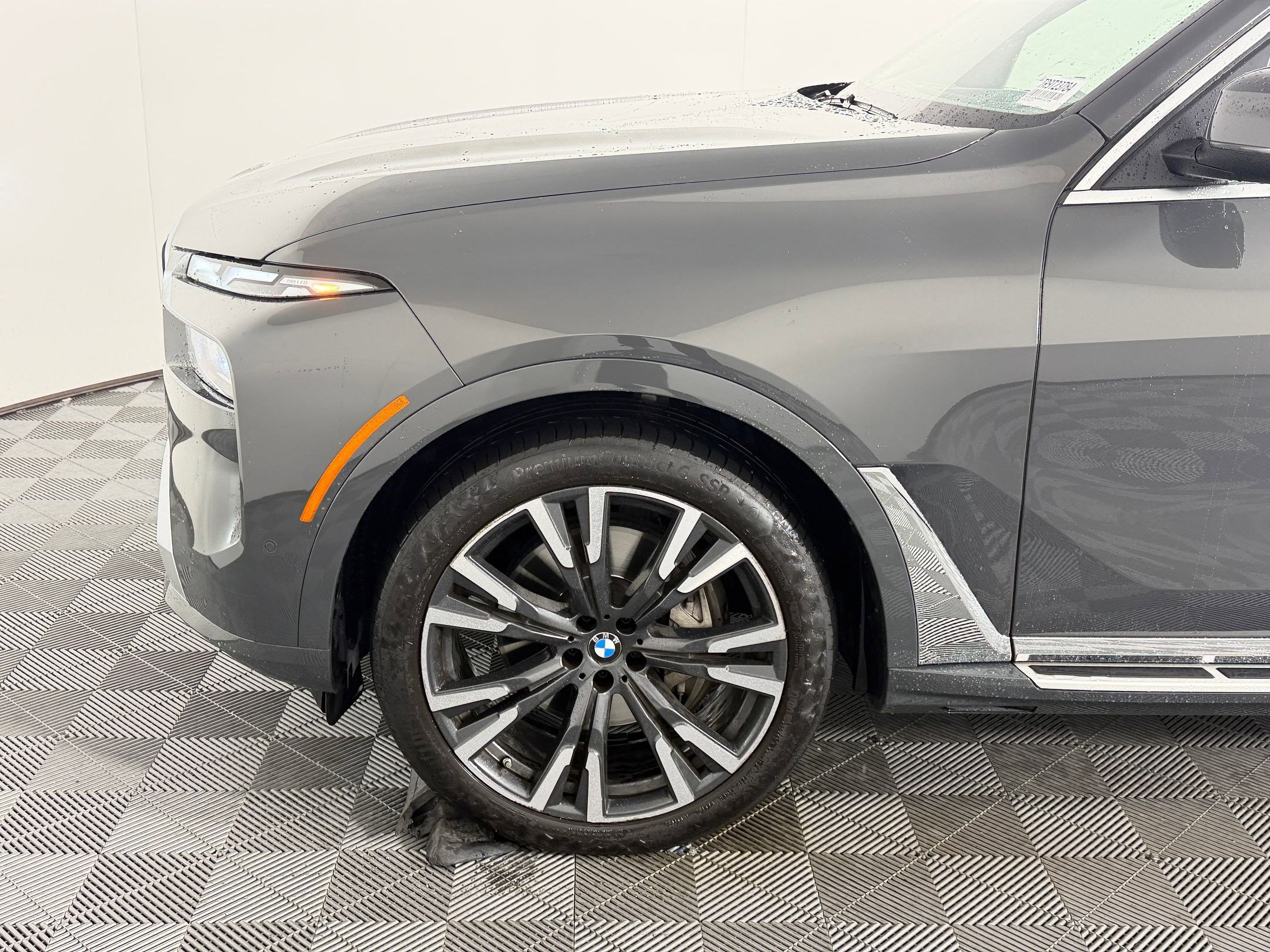 Certified 2024 BMW X7 xDrive40i w/ Executive Package AWD/4WD image 11