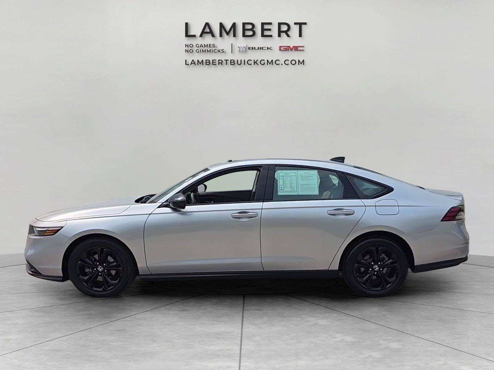 Used 2025 Honda Accord SE image 2