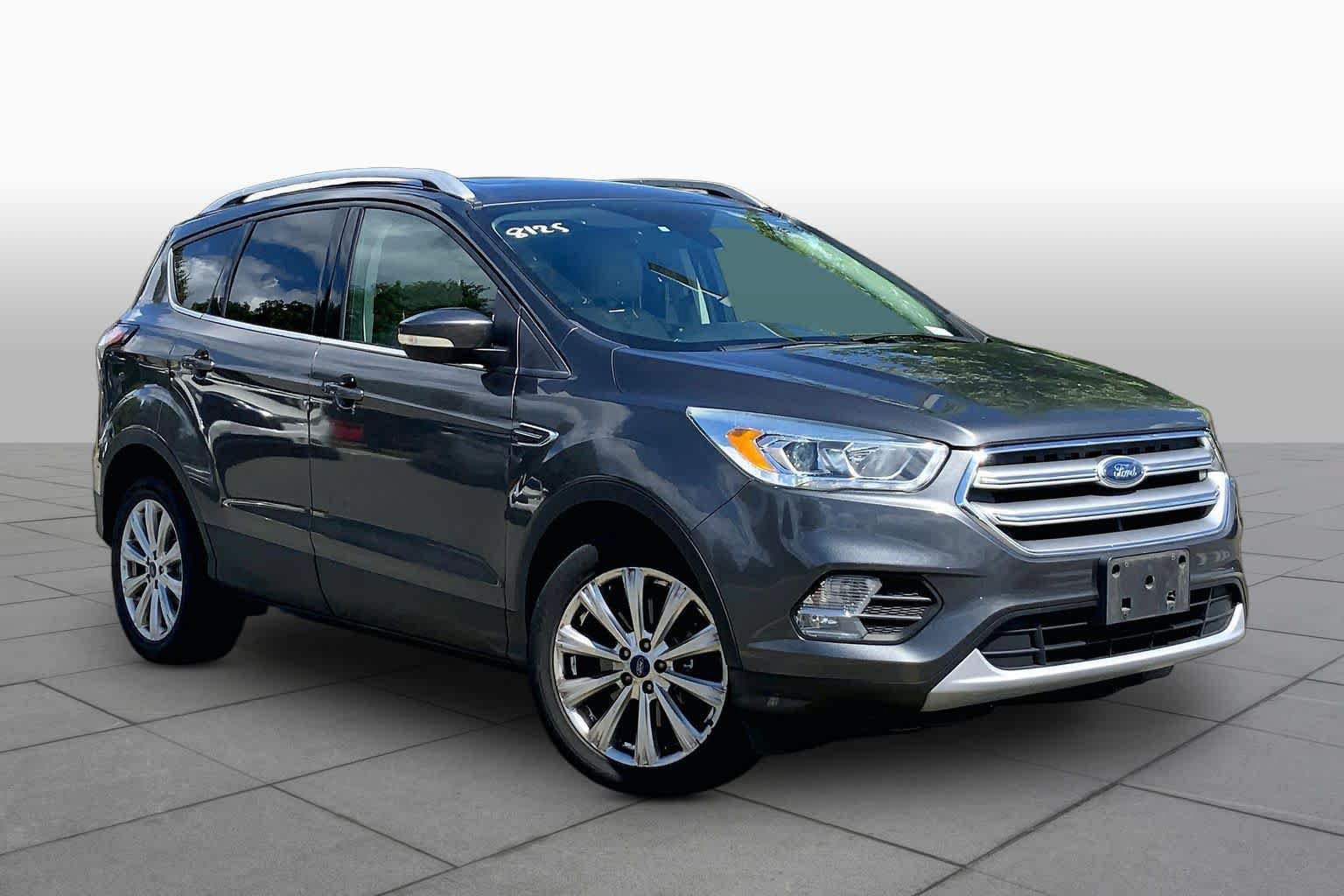 Used 2017 Ford Escape Titanium AWD/4WD image 3