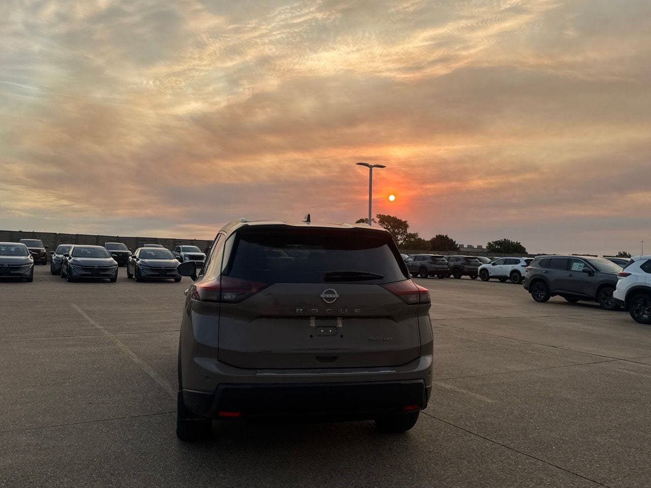 Certified 2024 Nissan Rogue SV w/ SV Premium Package AWD/4WD image 19