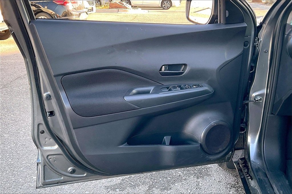 Used 2025 Nissan Kicks Play S image 21