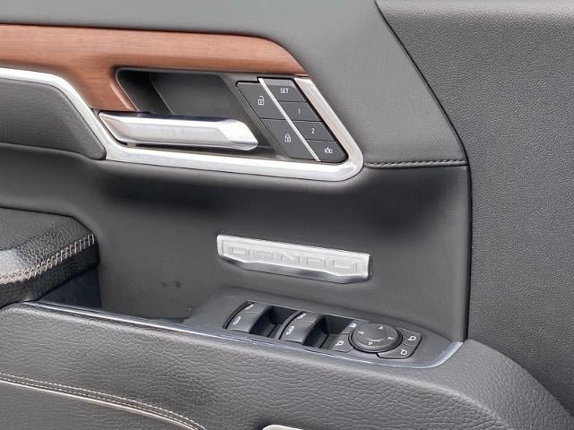Used 2023 GMC Sierra 1500 Denali AWD/4WD image 25
