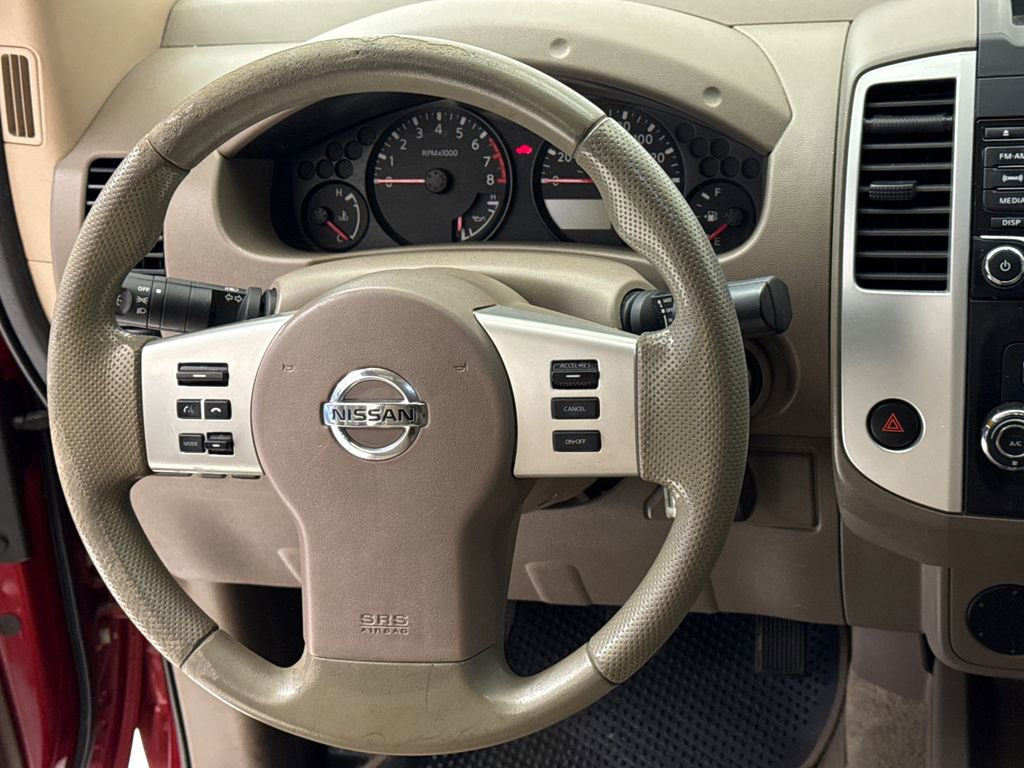 Used 2017 Nissan Frontier SV image 13