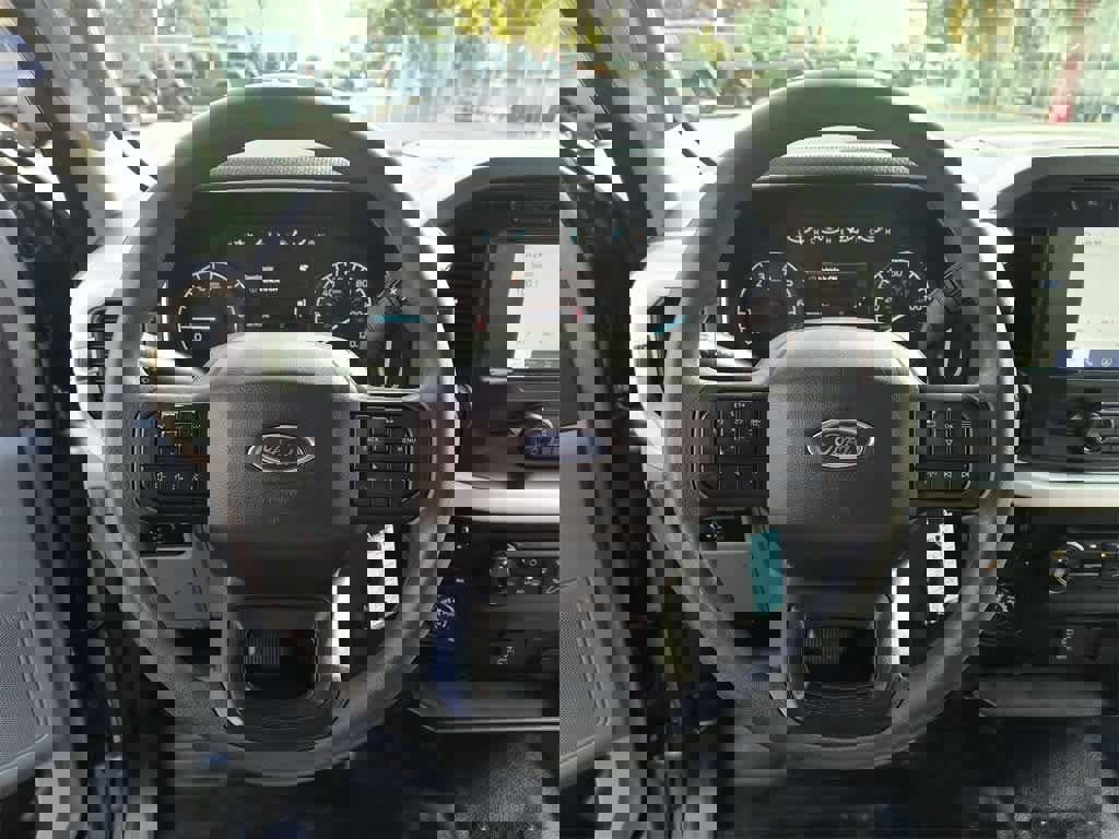 Used 2023 Ford F150 XLT w/ Trailer Tow Package image 14