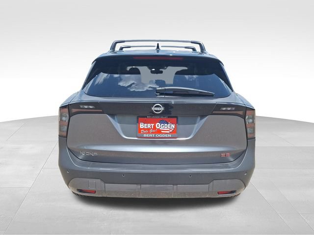 Certified 2025 Nissan Kicks SR FWD image 7