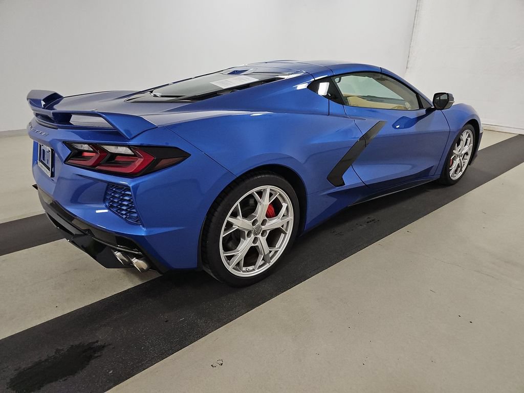 Used 2022 Chevrolet Corvette Stingray Premium Cpe w/ Z51 Performance Package RWD image 8