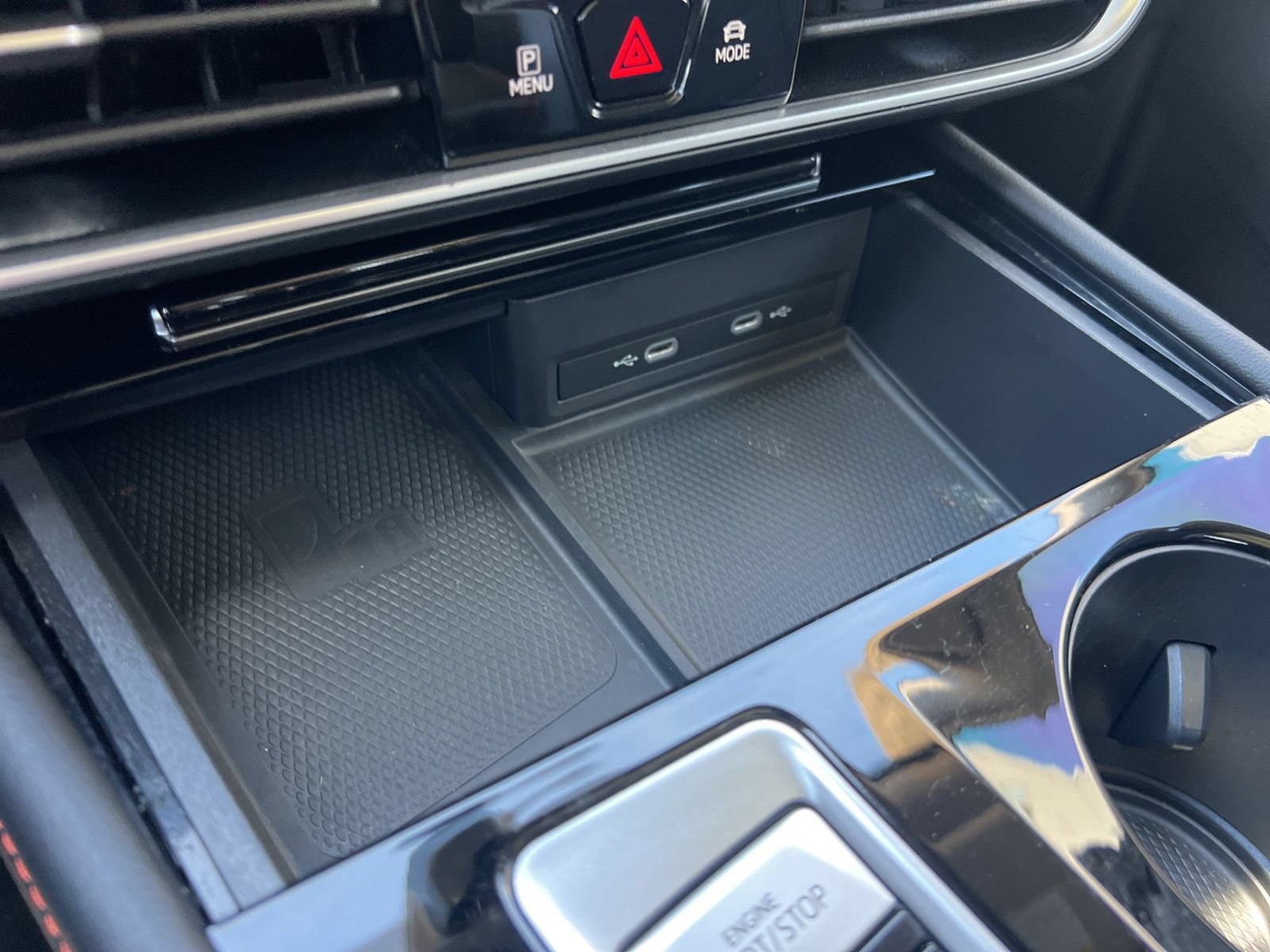 Certified 2024 Volkswagen Atlas Peak Edition SE AWD/4WD image 20