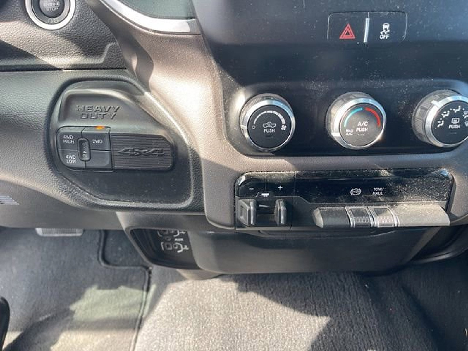 Used 2019 RAM 2500 Big Horn AWD/4WD image 31