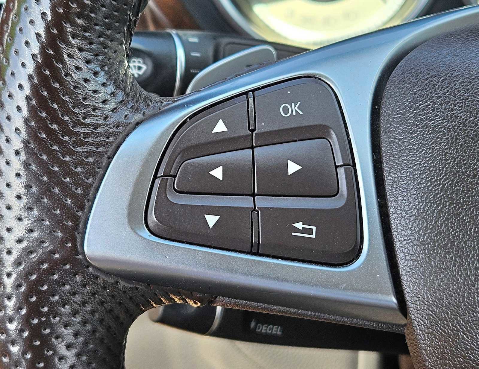 Used 2017 Mercedes-Benz CLS 550 w/ Parking Assist Package image 26