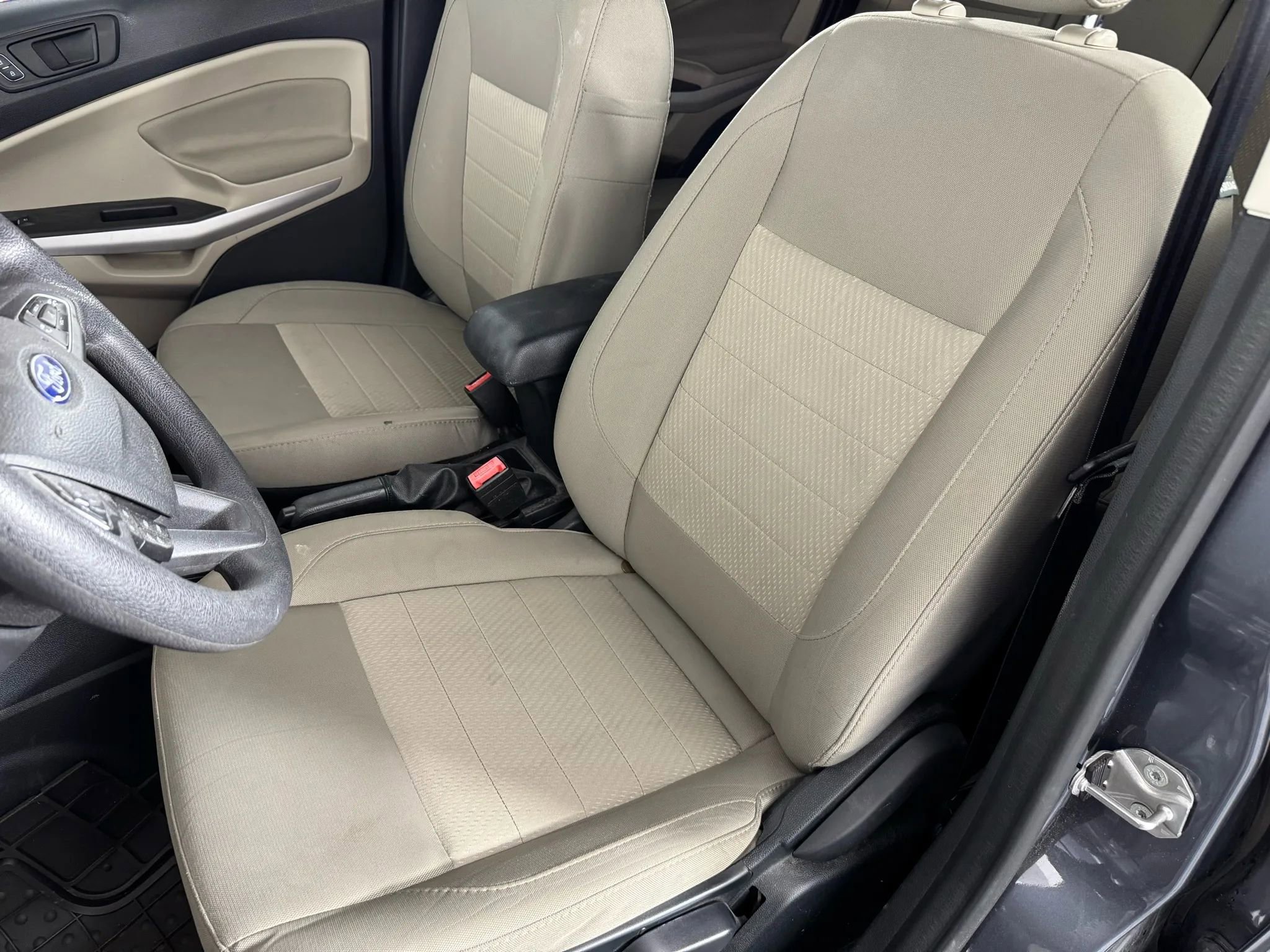 Used 2021 Ford EcoSport S image 29