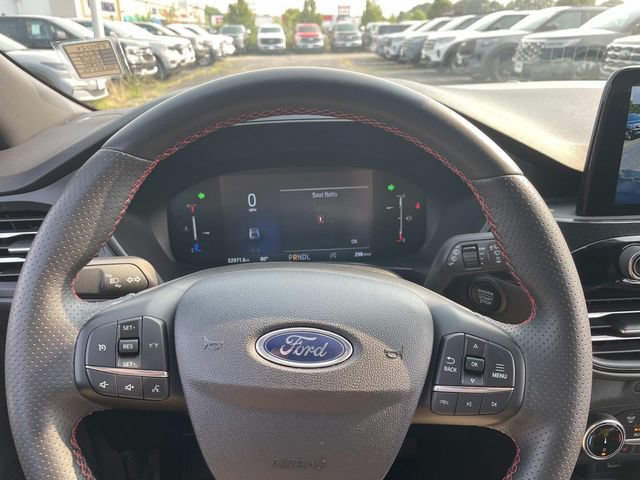 Used 2025 Ford Escape ST-Line Select AWD/4WD image 31