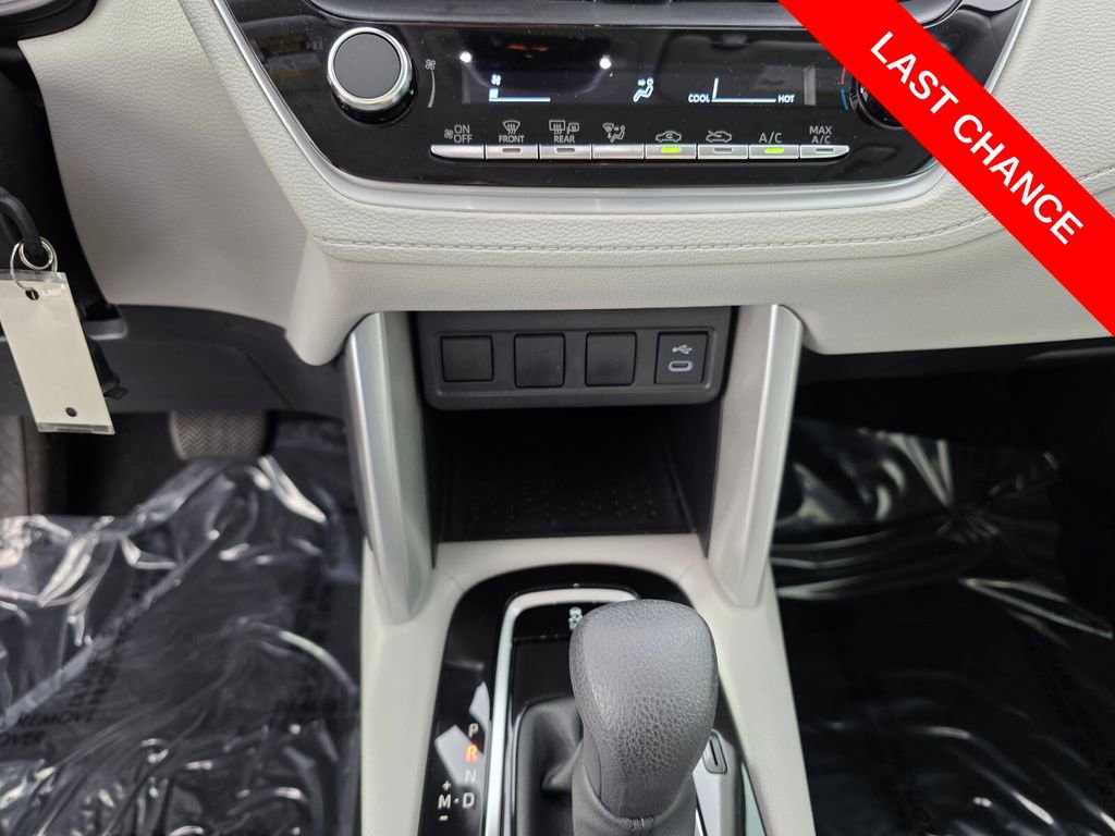 Used 2025 Toyota Corolla Cross L FWD image 22