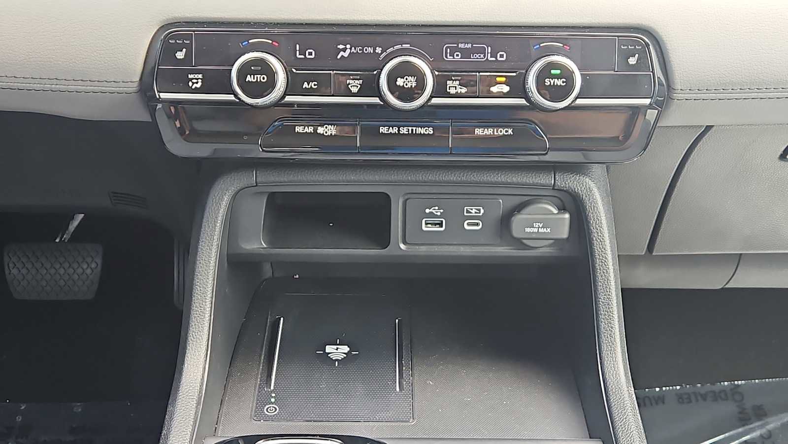 Certified 2024 Honda Pilot Touring image 17