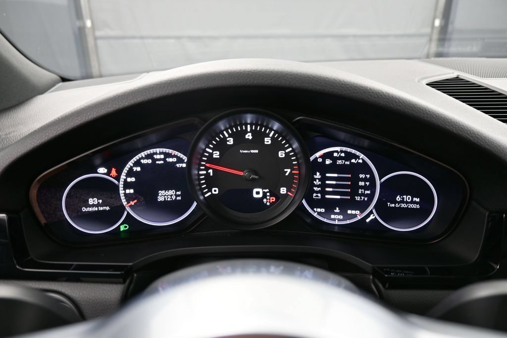 Certified 2022 Porsche Cayenne Platinum Edition AWD/4WD image 19