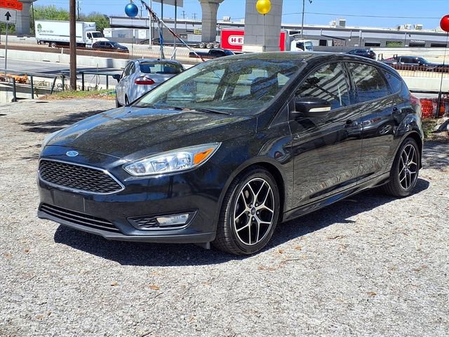Used 2015 Ford Focus SE w/ SE Sport Package image 3
