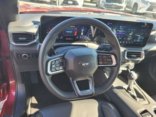 Used 2025 Ford Mustang Premium image 30