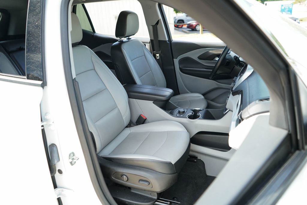 Used 2024 GMC Terrain SLT FWD image 36
