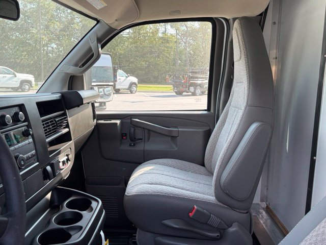 New 2026 Chevrolet Express 3500 w/ Power Convenience Package RWD image 30