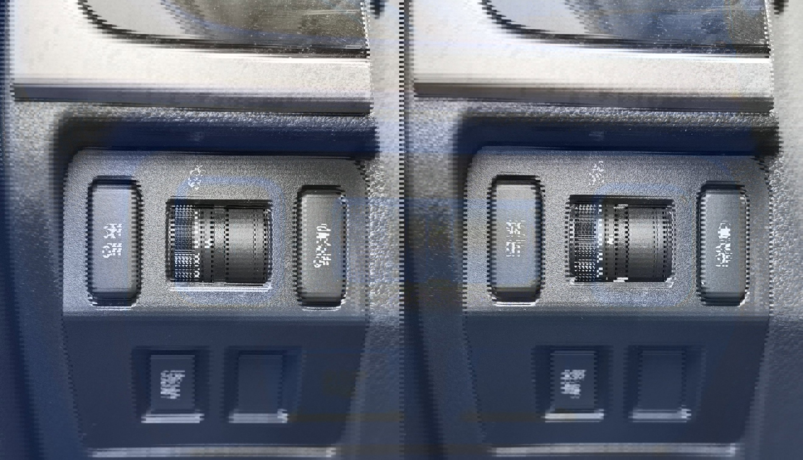 Used 2017 Subaru Crosstrek 2.0i Limited image 15