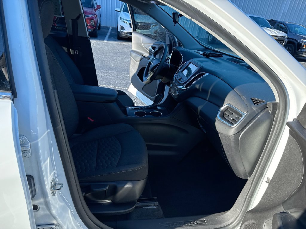 Used 2024 Cadillac Lyriq Tech RWD image 32