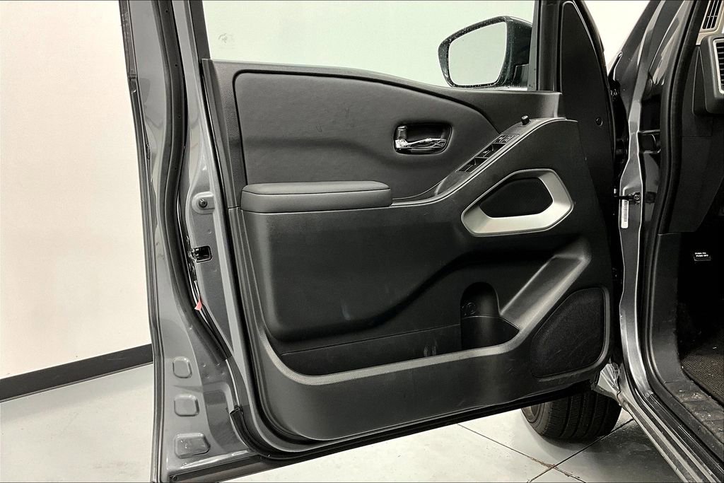 Used 2024 Nissan Frontier SV AWD/4WD image 20