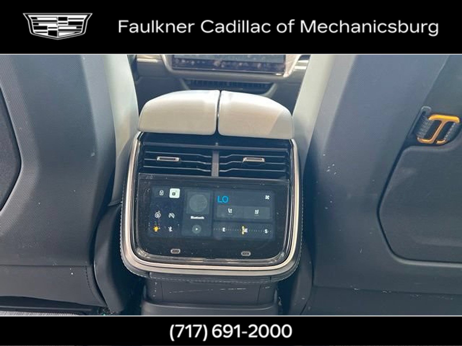 Used 2023 Rivian R1S Launch Edition AWD/4WD image 18