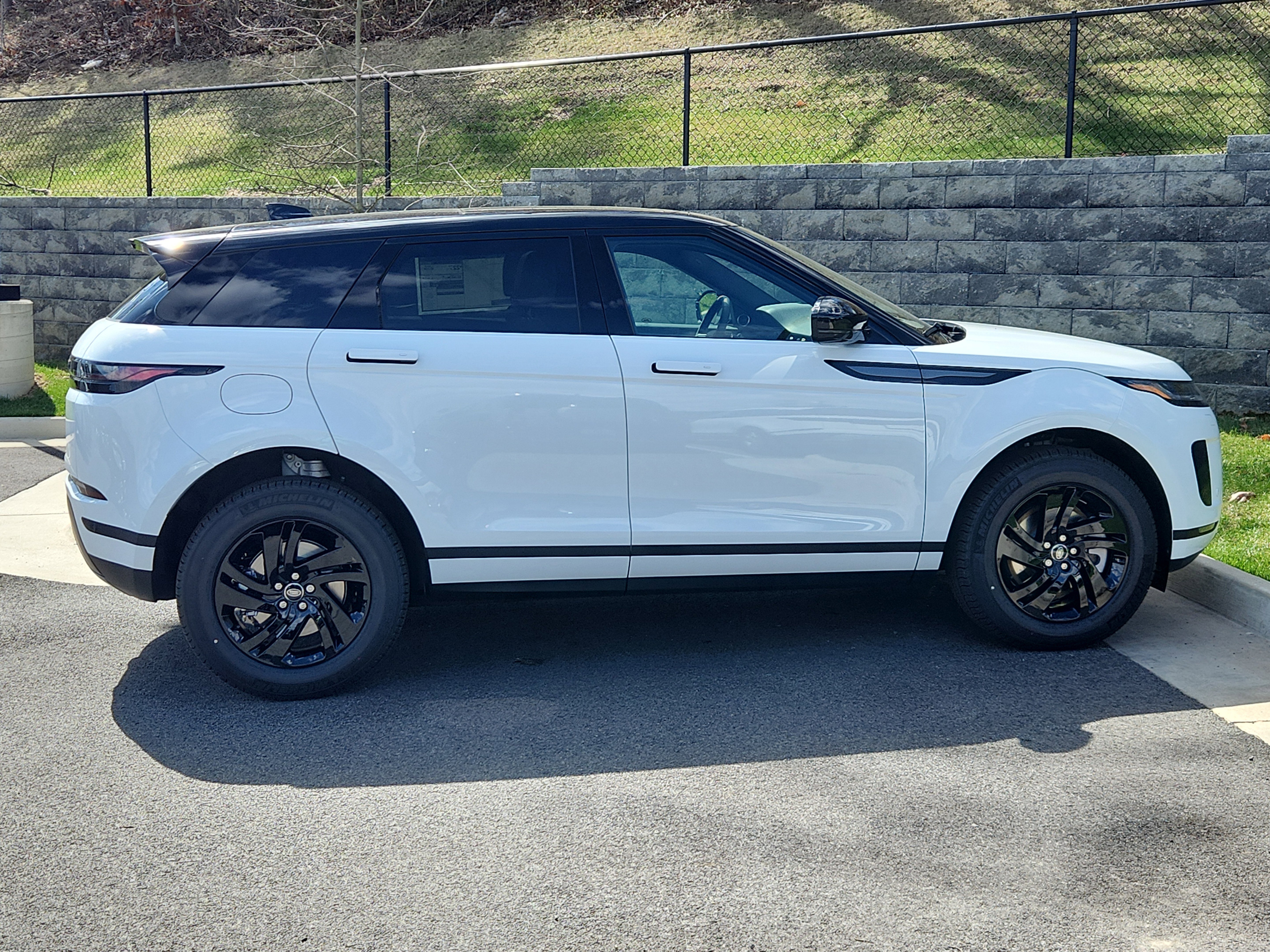 Certified 2026 Land Rover Range Rover Evoque S image 11