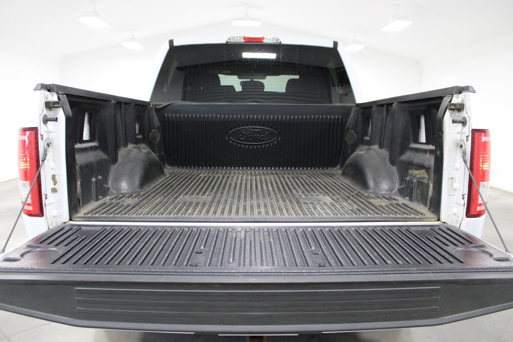 Used 2015 Ford F150 XLT w/ Equipment Group 301A Mid image 16