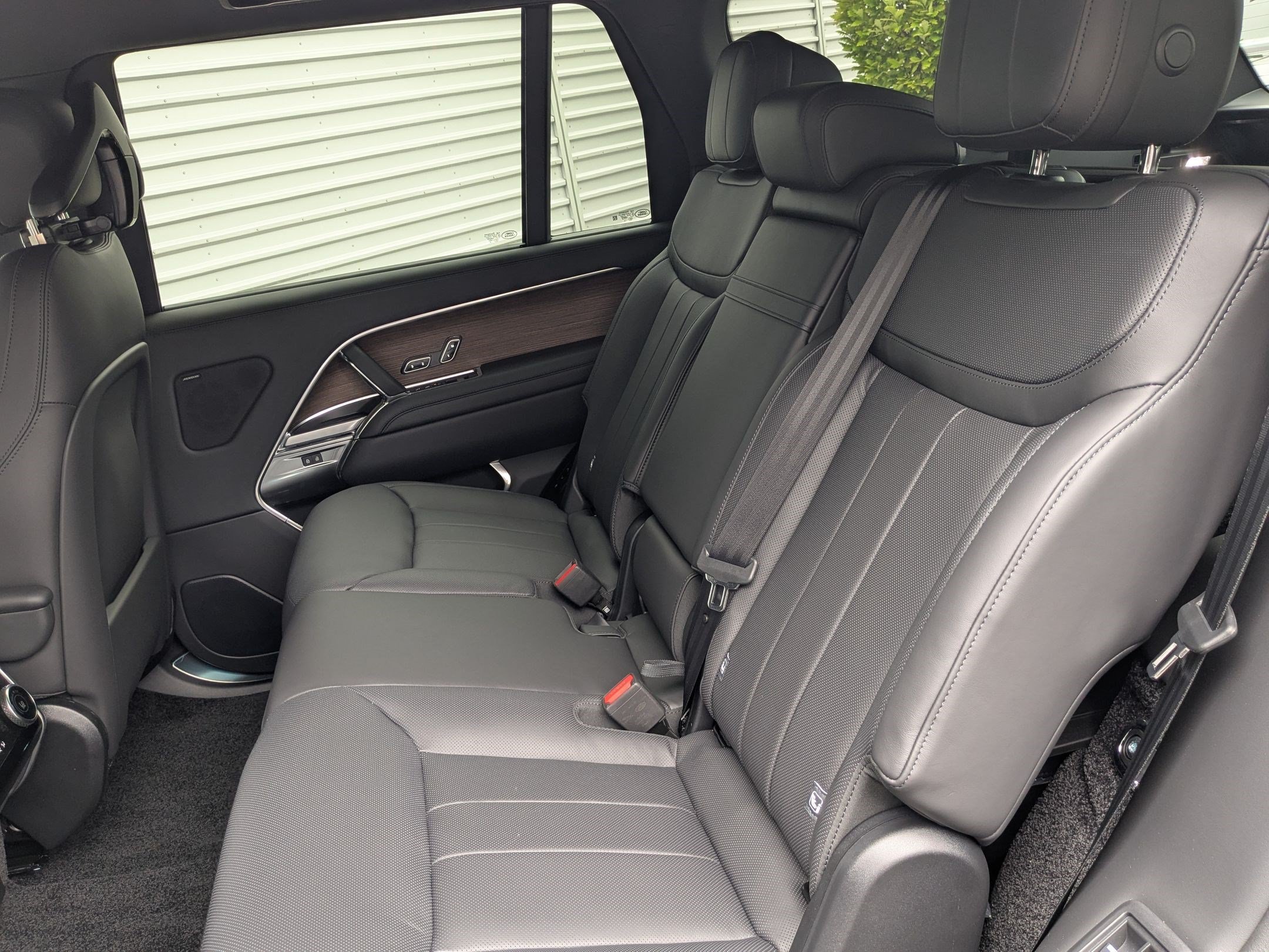New 2026 Land Rover Range Rover Long Wheelbase SE AWD/4WD image 27