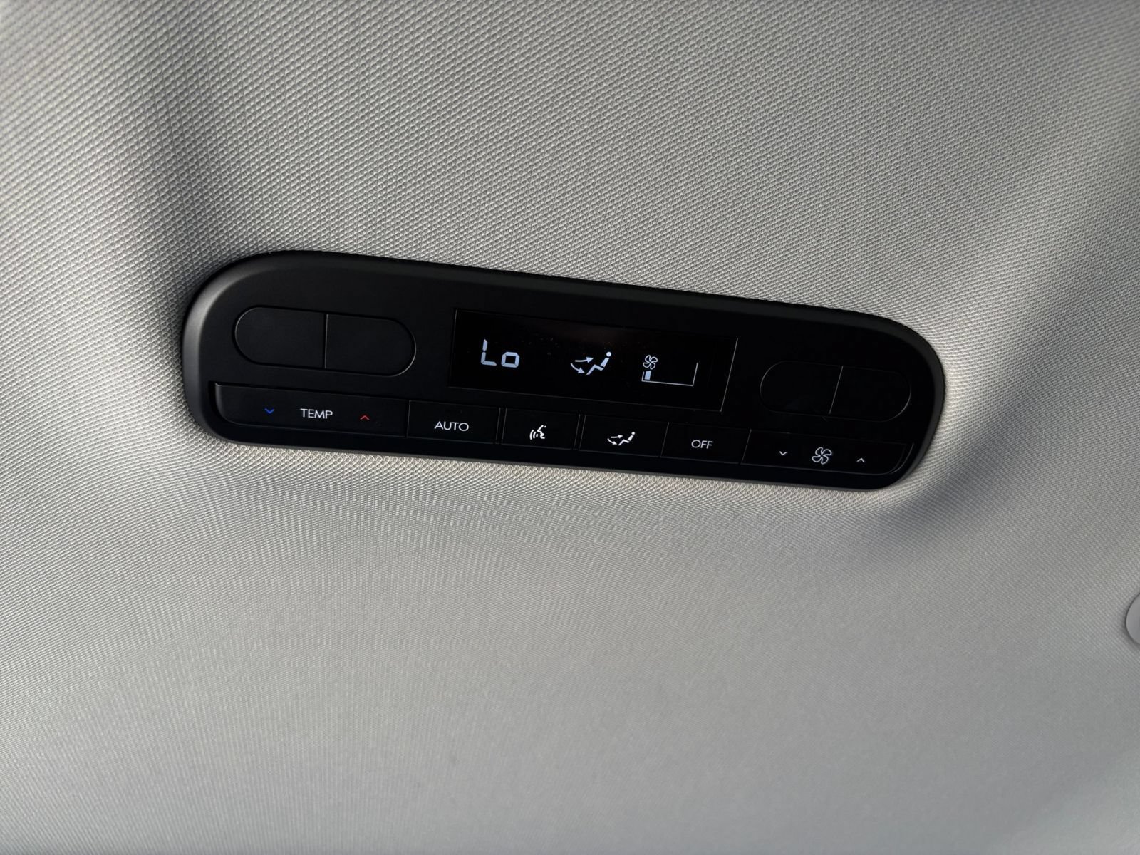 Used 2026 Hyundai Palisade SEL FWD image 25
