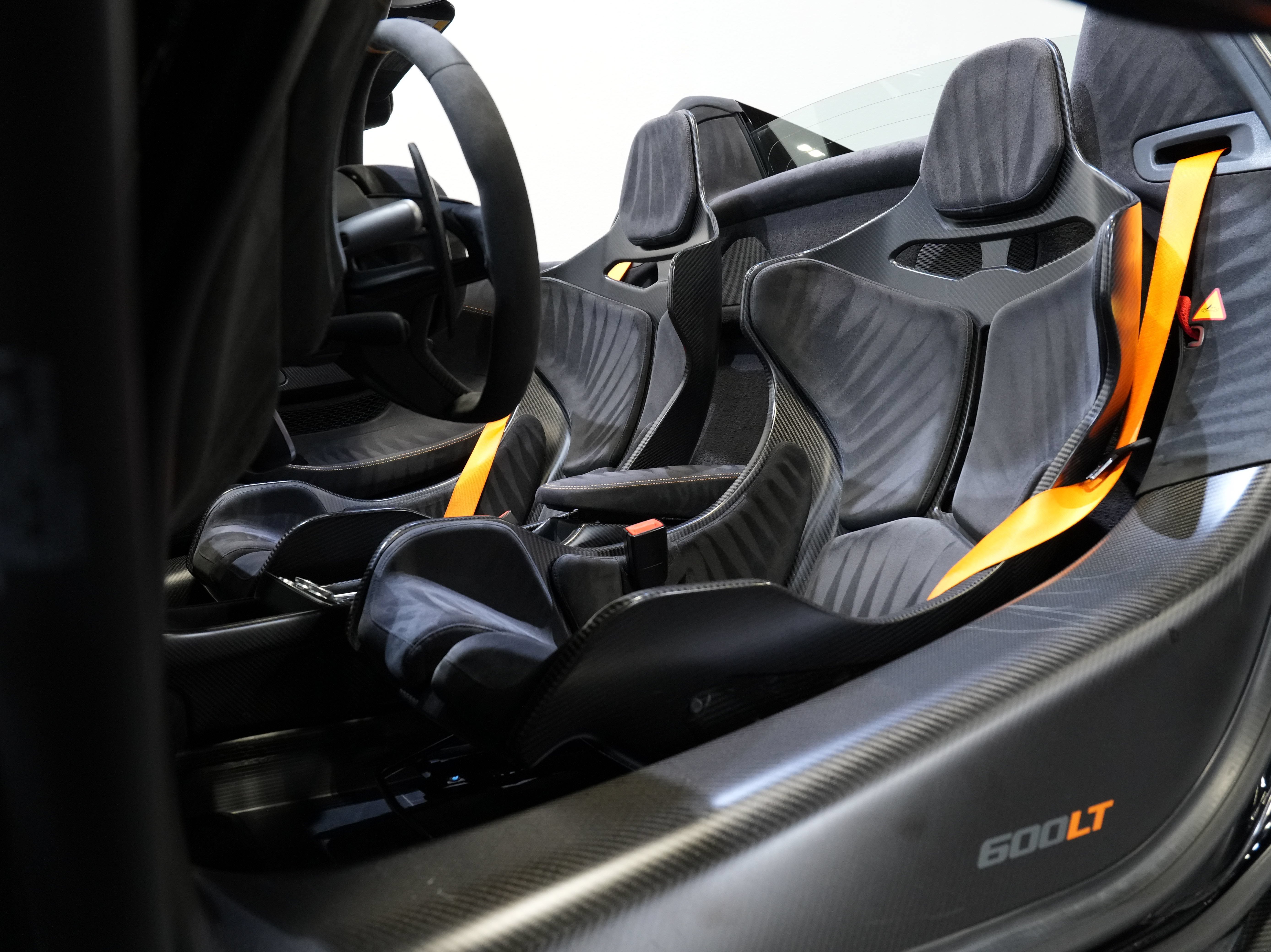 Used 2020 McLaren 600LT Spider RWD image 33