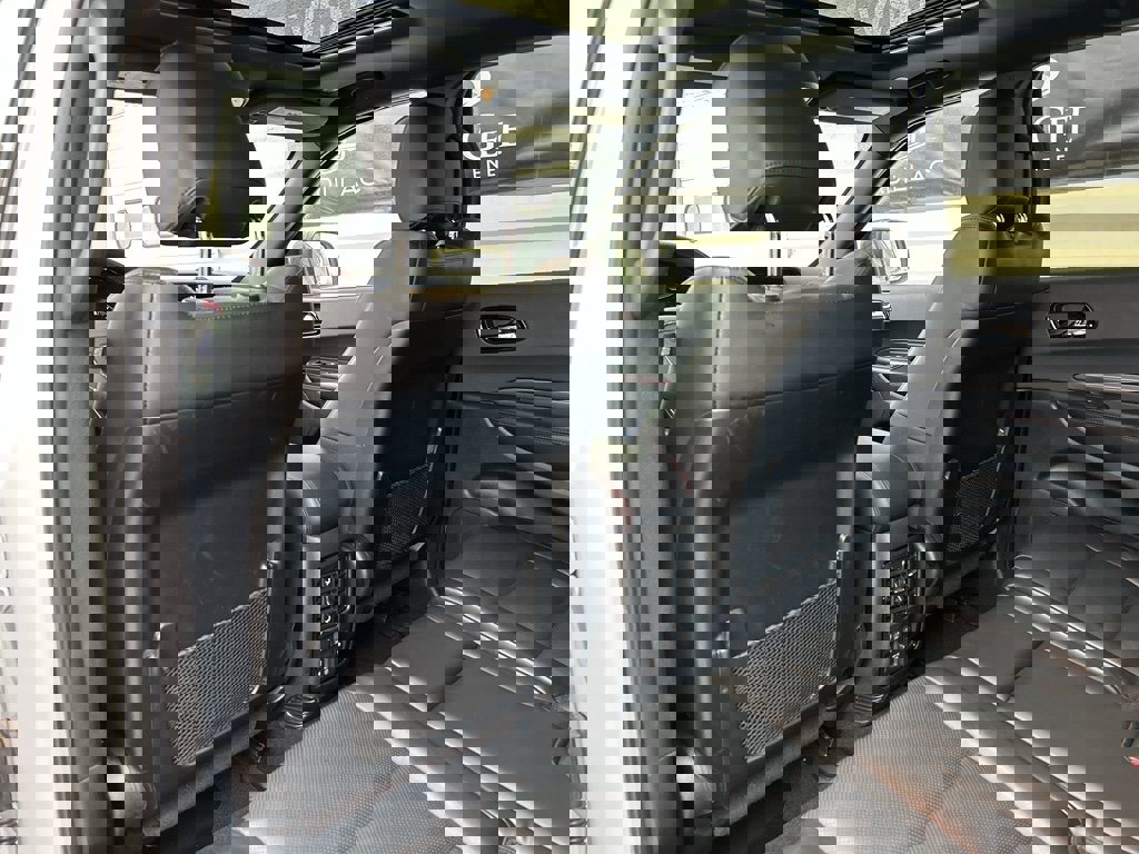 Used 2025 Dodge Durango GT image 13