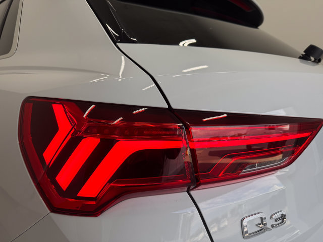 Used 2022 Audi Q3 2.0T Premium Plus w/ Premium Plus Package AWD/4WD image 34