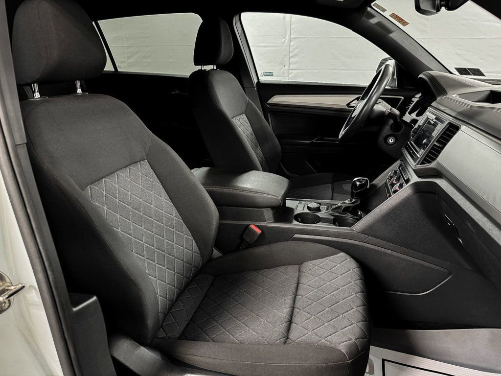 Used 2020 Volkswagen Atlas Cross Sport S image 10