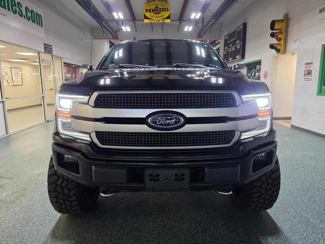 Used 2019 Ford F150 Platinum image 3