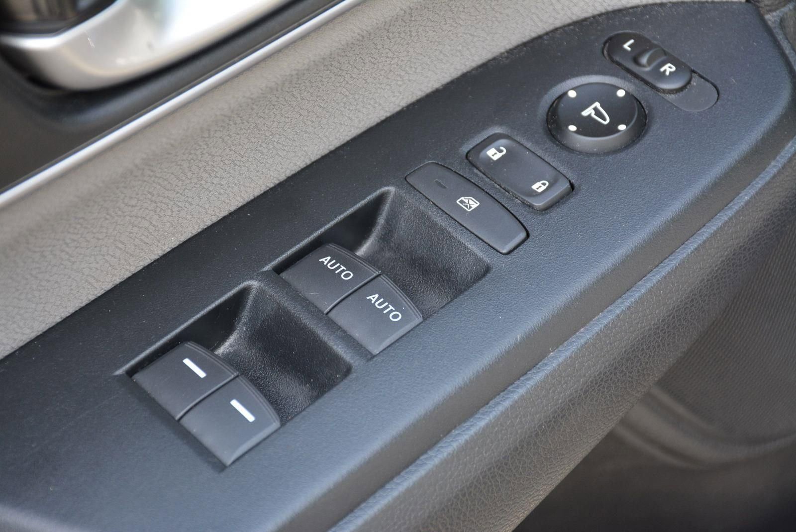 Used 2019 Honda CR-V EX image 11