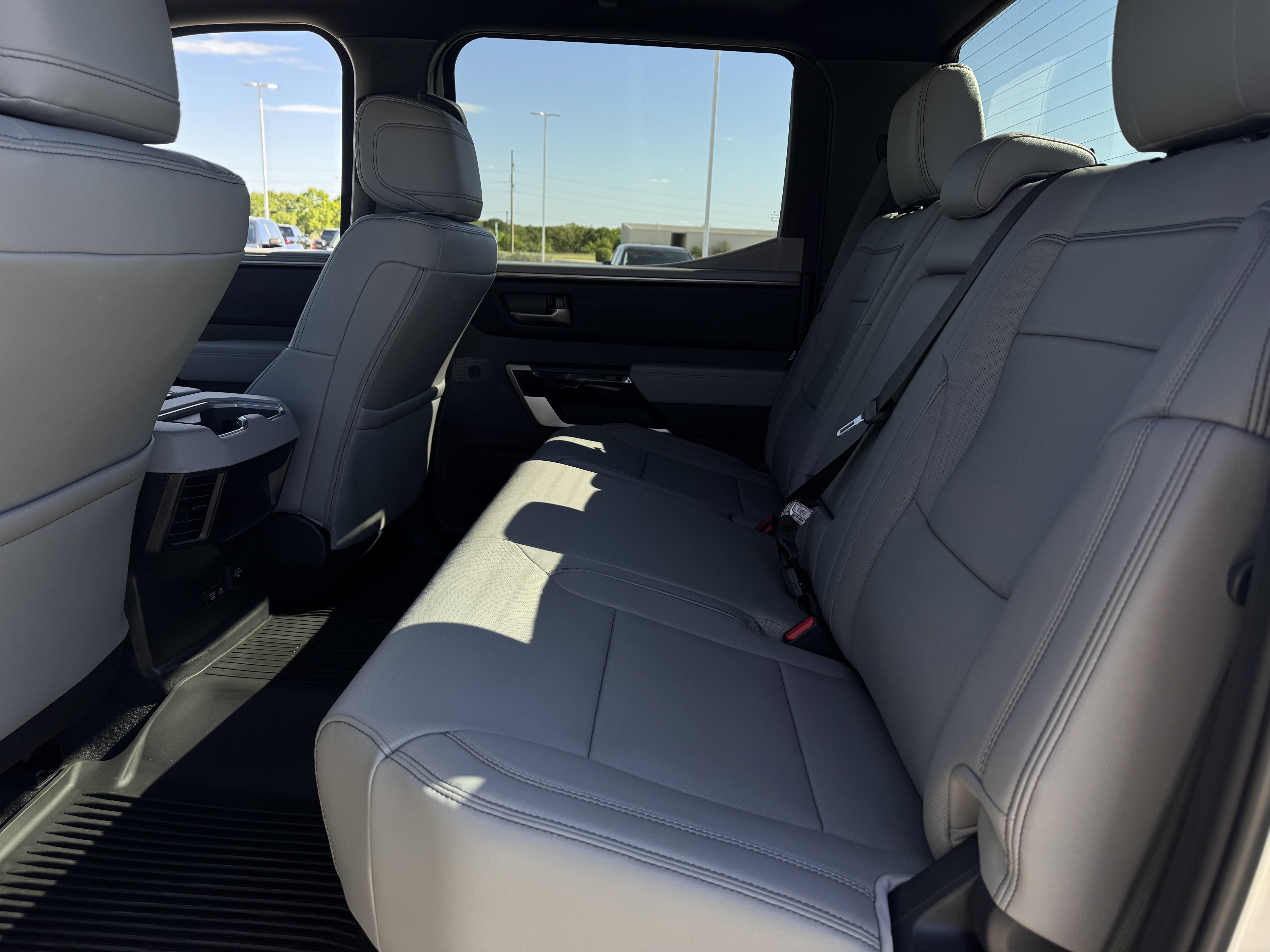 New 2026 Toyota Tundra Limited AWD/4WD image 25